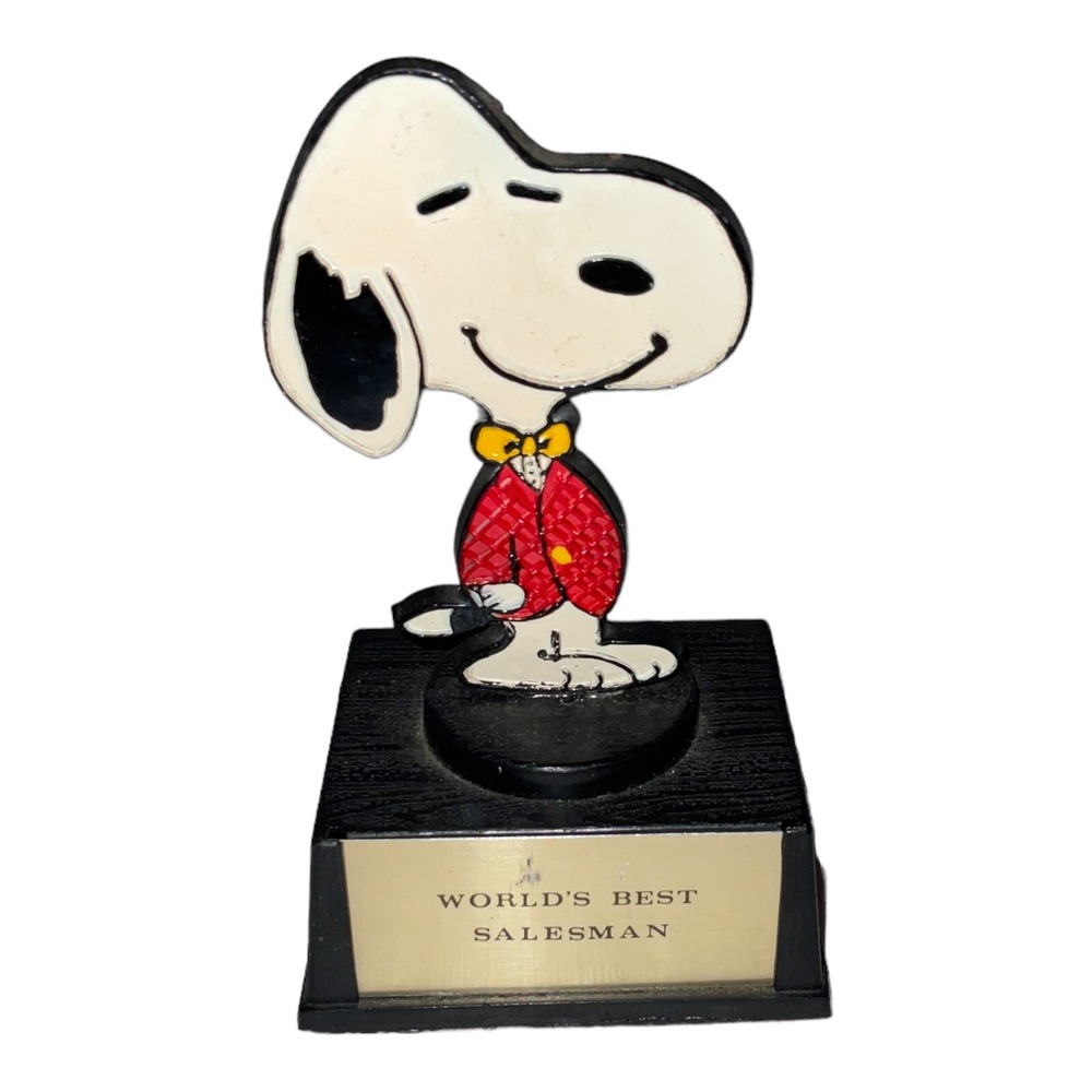 1970'S AVIVA SNOOPY "WORLD'S‎ GREATEST SALESMAN" TROPHY-HONG KONG